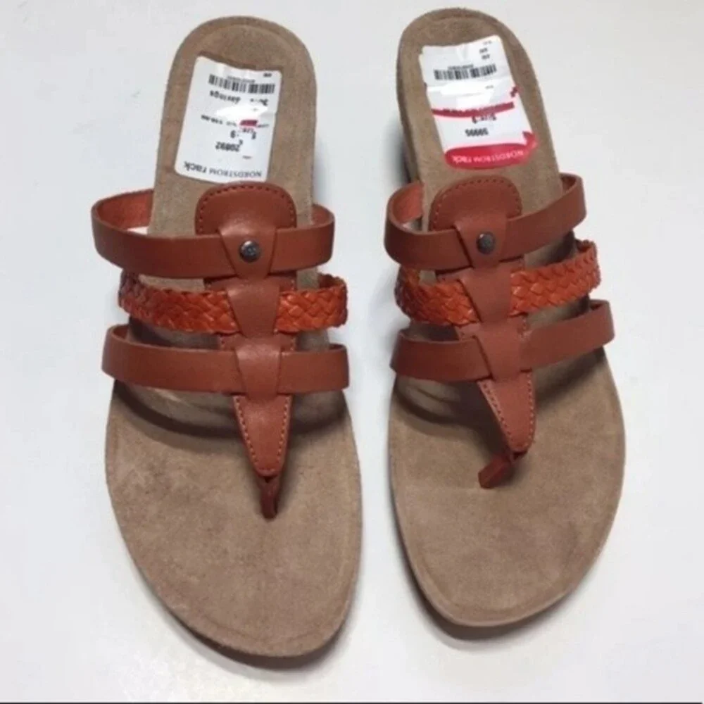UGG Maddie Wedge Sandal Rust Orange 9 NWOB